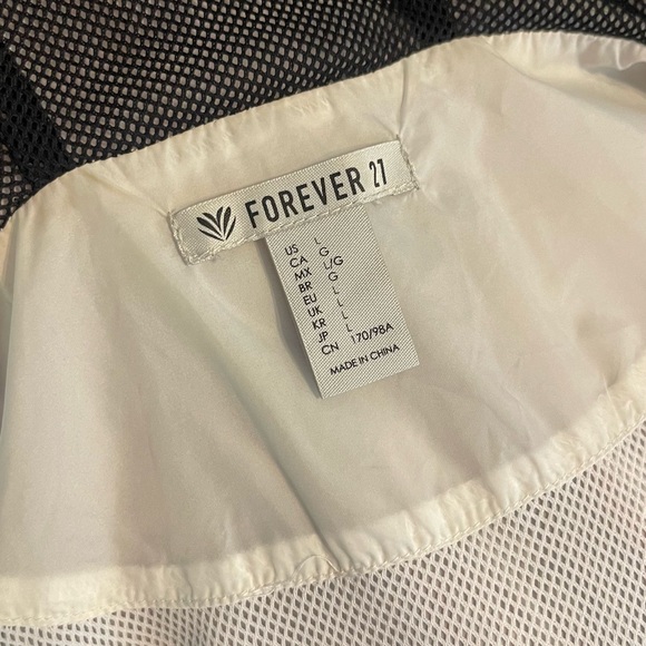 Forever 21 Windbreaker Large - Picture 6 of 6